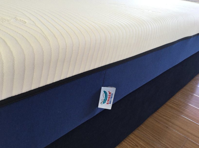 SINGLE - 3ft x 6.3ft x 10'' - Memory Foam Mattress ( Rollable )